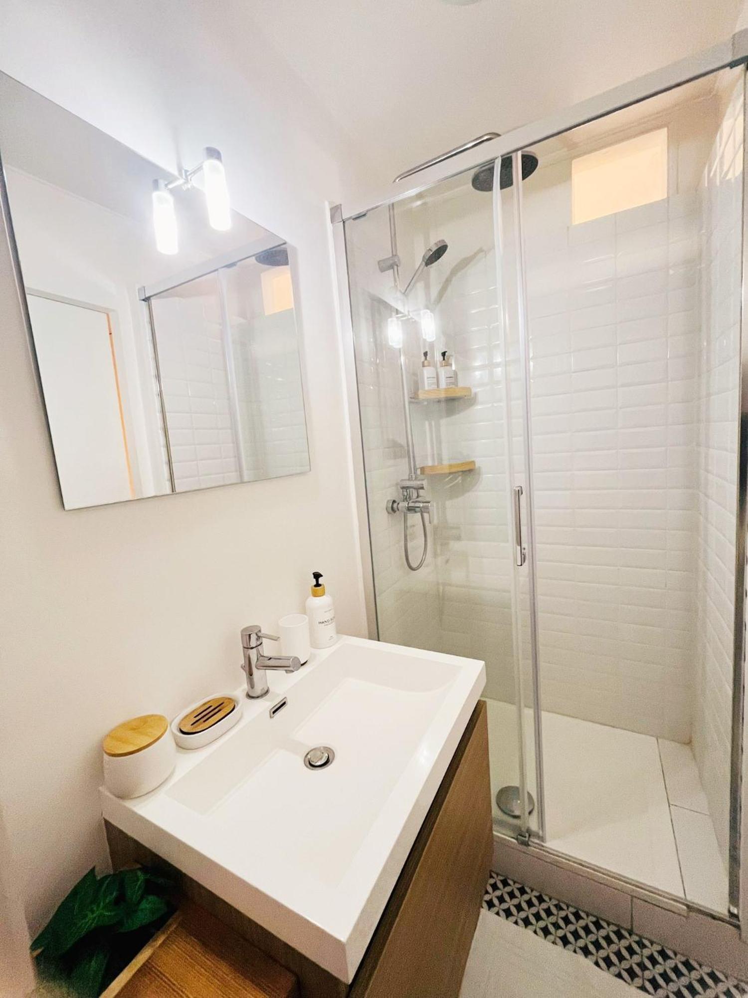 Apartment Renove Climatise Confort - Lit Queen Size - Emplacement Ideal Pres Des Plages Nice